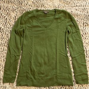 (SOLD) Ann Taylor Cashmere sweater